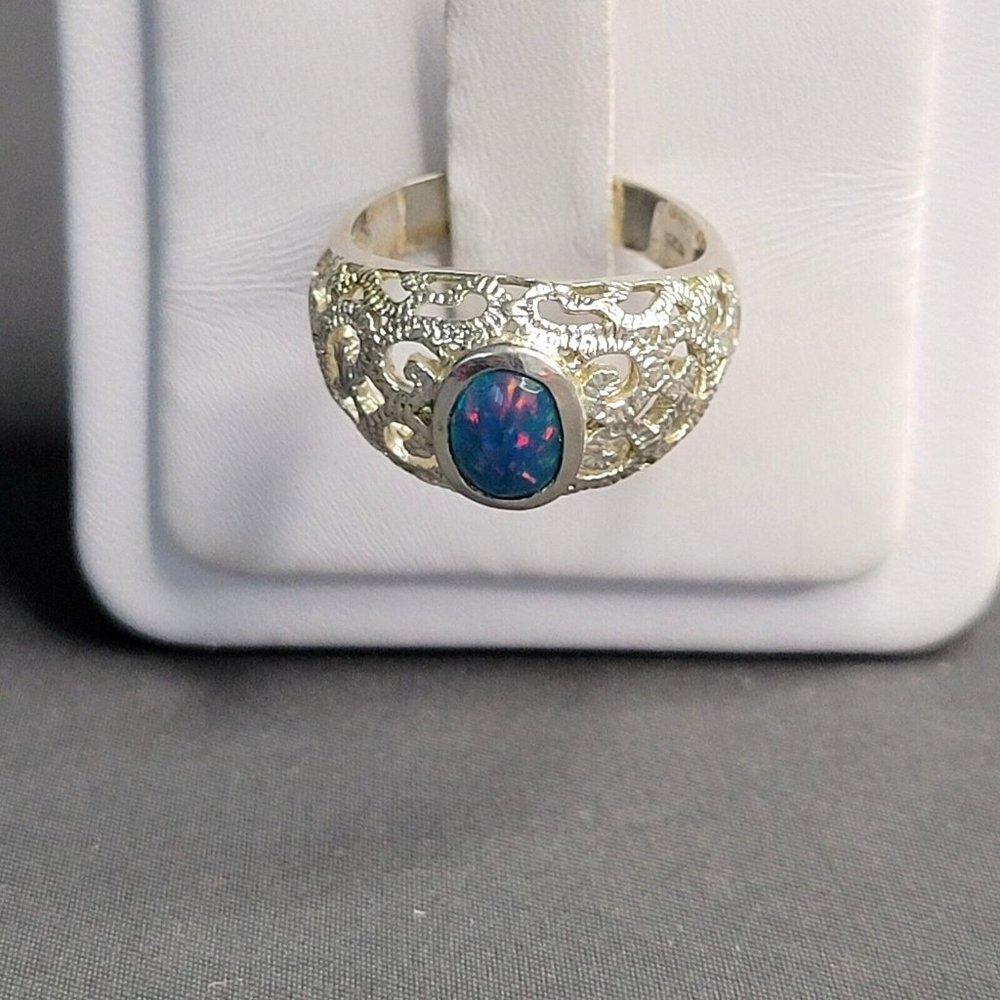 925 Silver Blue Opal Oval Shape Stone Fashion Dome Ring Filigree Size 8 1/2 - Picture 1 of 7